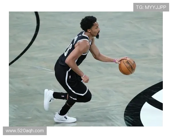 网球赛场六号种子谢尔顿意外出局戈芬强势发挥闯入赛事第三轮阶段