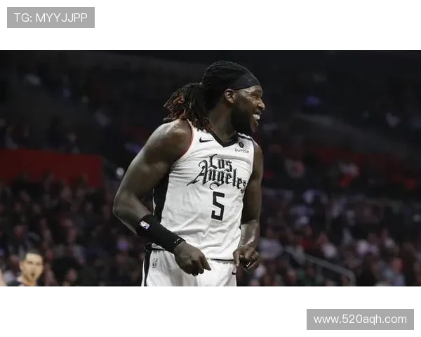 恩比德上半场表现低迷仅得6分三分球全失状态堪忧